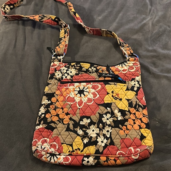 Vera Bradley Retired Pattern “Bittersweet” Crossbody/ Hipster - Picture 2 of 7